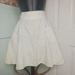 VTG Handmade Half Apron White with blue floral Pocket Cottage farm granny core